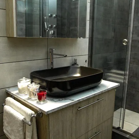Eclectic 2br Appartamento